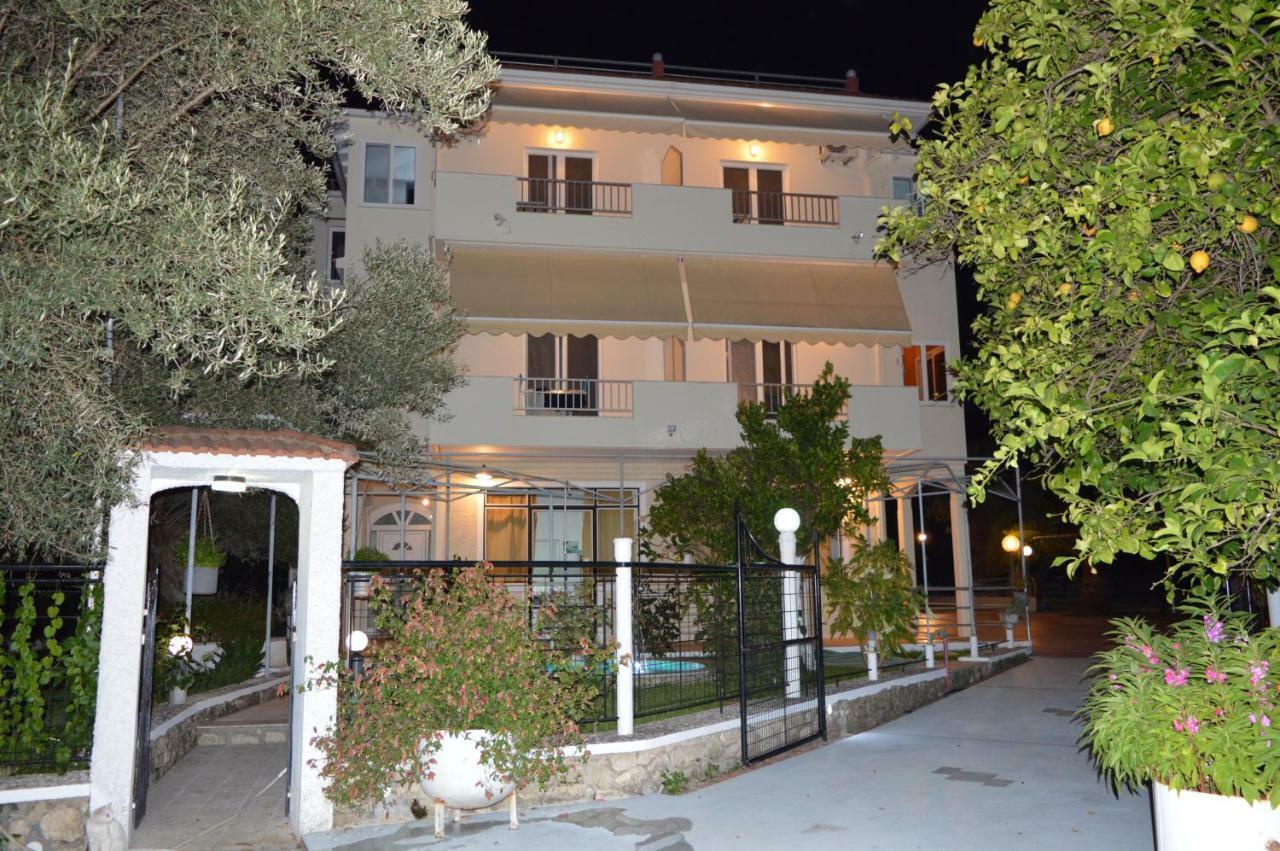 Margarita Apartments Nikiana Ngoại thất bức ảnh